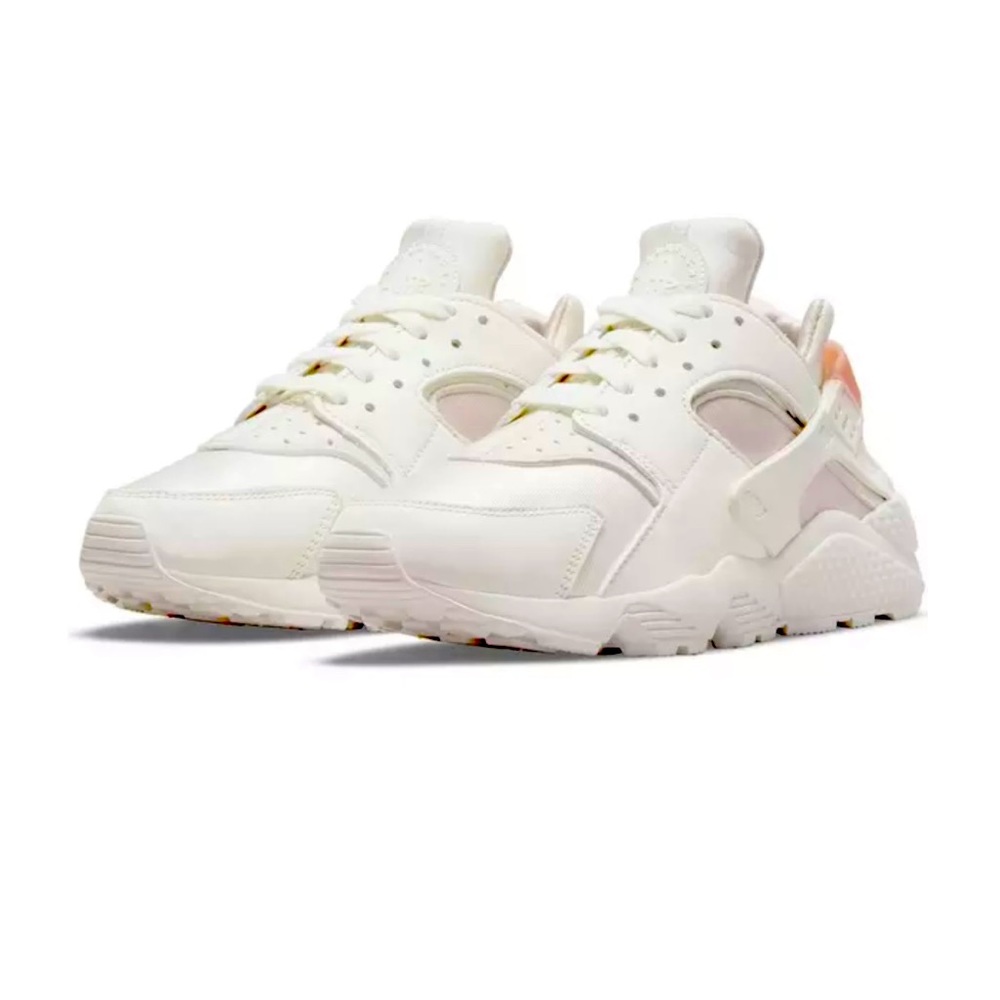 Nike Air Huarache “Sail/Light Bone/Fossil Stone" /Size 8